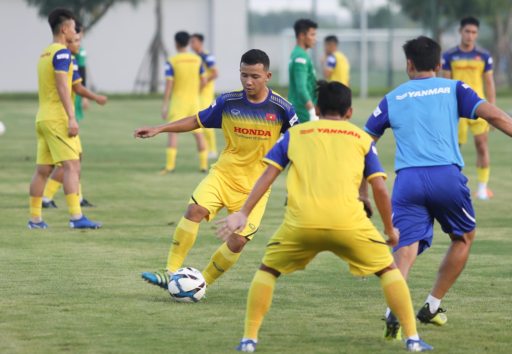 u22 viet nam tap trung anh 9