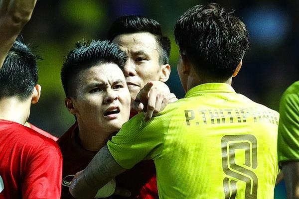 Nguoi Thai thua nhan bong da nuoc nha da bi Viet Nam vuot qua hinh anh
