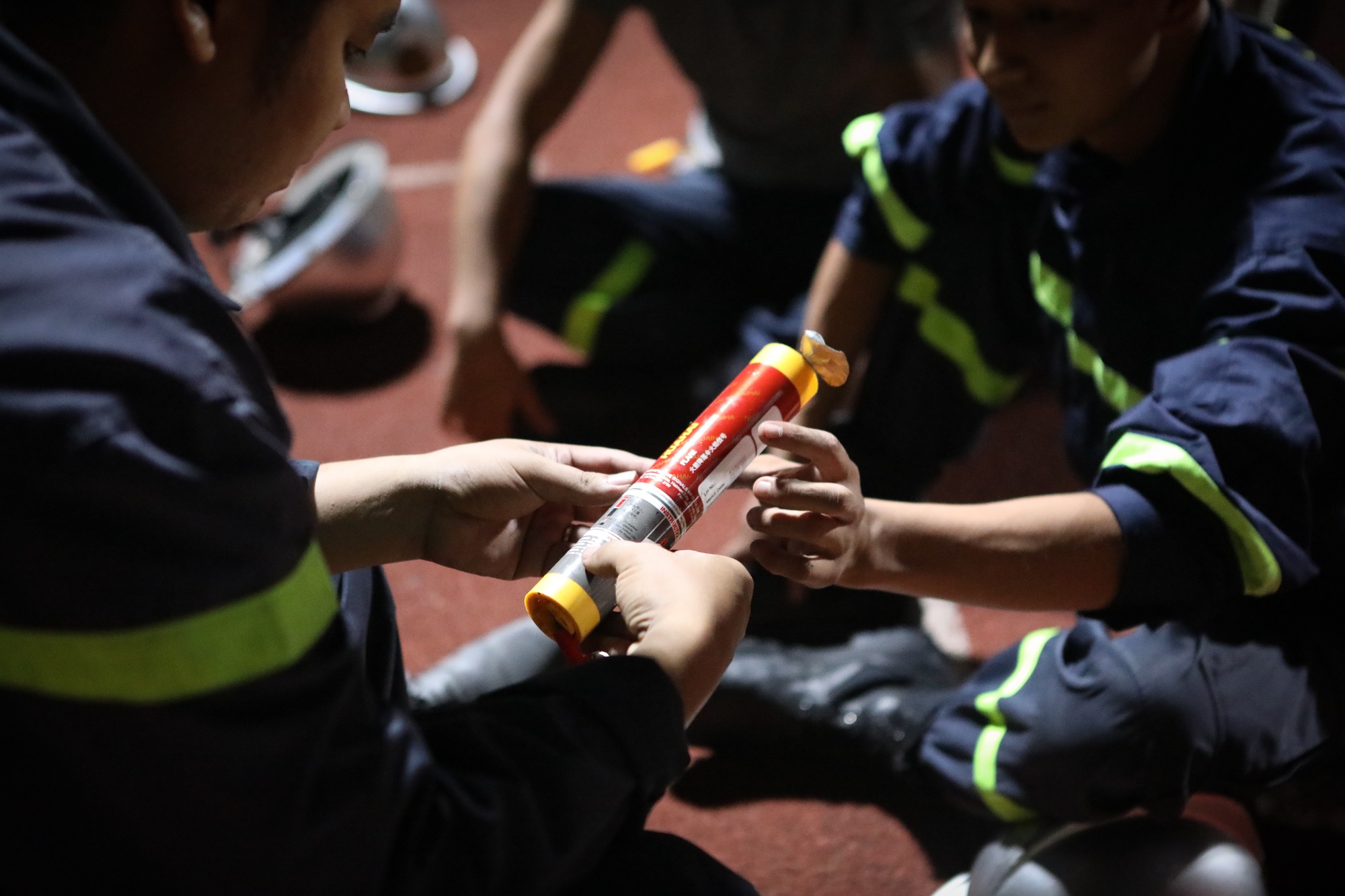 pháo sáng v.league ảnh 14 phao sang v.league anh 14