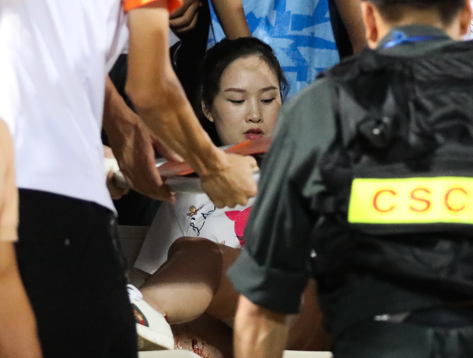 pháo sáng v.league ảnh 8 phao sang v.league anh 8