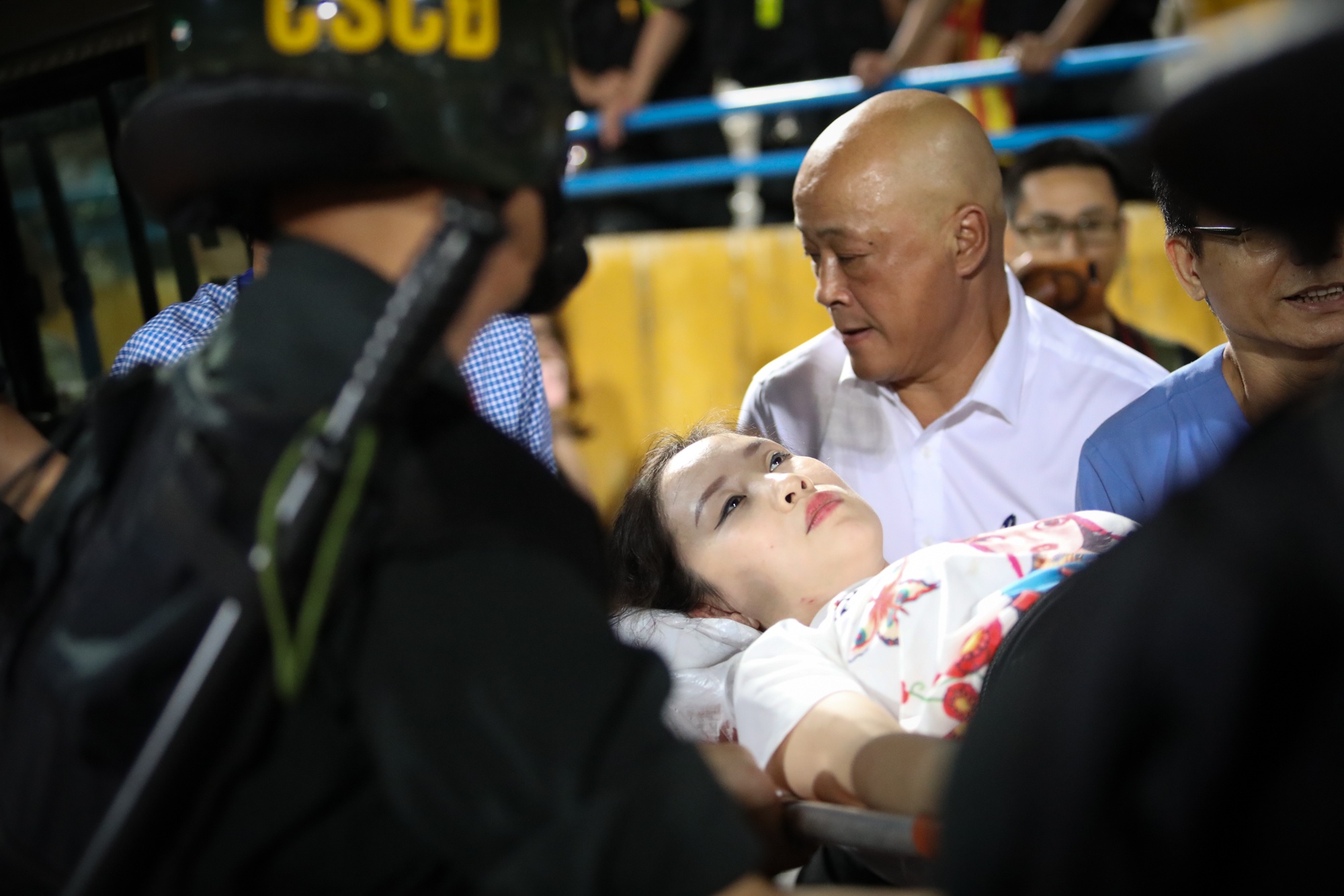 pháo sáng v.league ảnh 10 phao sang v.league anh 10