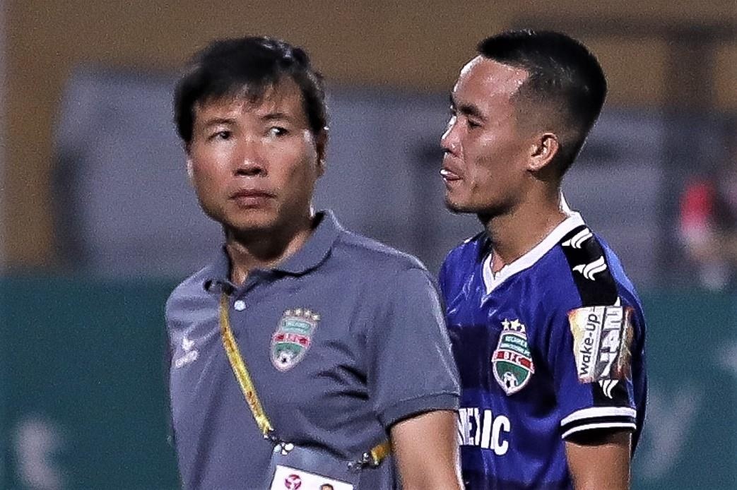 Hoc tro moi cua HLV Park dau don roi san trong ngay duoc trieu tap hinh anh