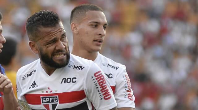 dani alves sao paulo ảnh 1 dani alves sao paulo anh 1