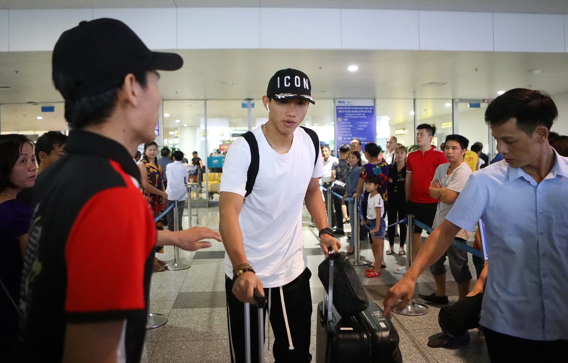 văn hậu Heerenveen ảnh 1 van hau Heerenveen anh 1