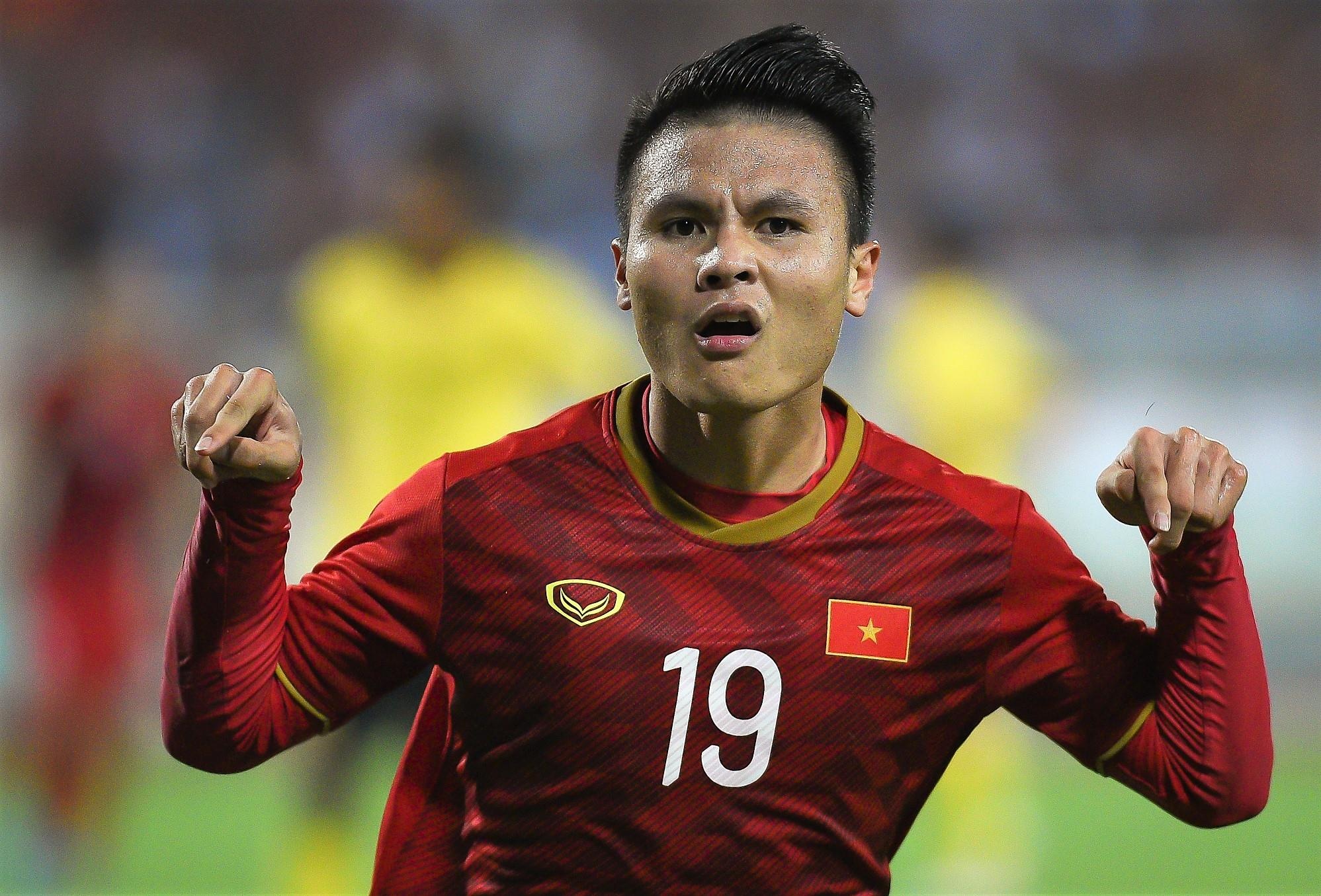 Ve xem tuyen Viet Nam dau UAE het trong 2 phut hinh anh