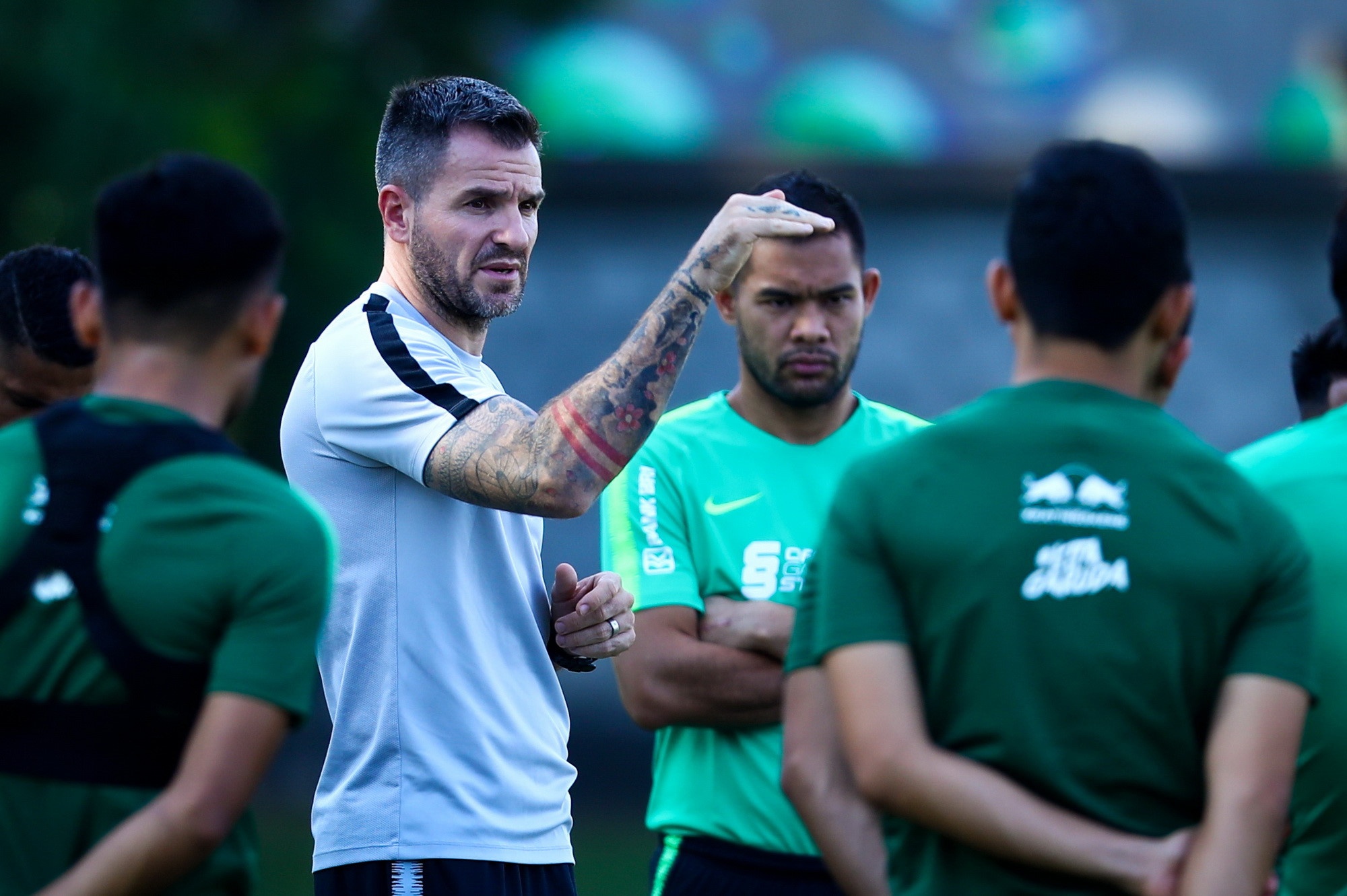 McMenemy vẫn dẫn dắt Indonesia ảnh 1 McMenemy van dan dat Indonesia anh 1