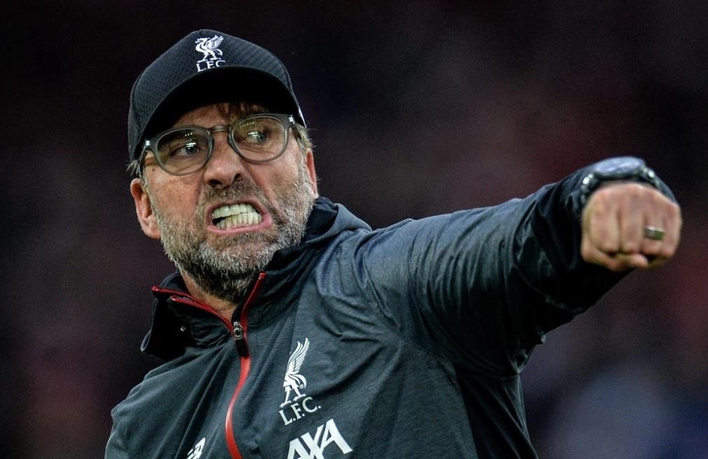 Klopp phan no vi Liverpool bi bien thanh tro dua tren truyen hinh hinh anh