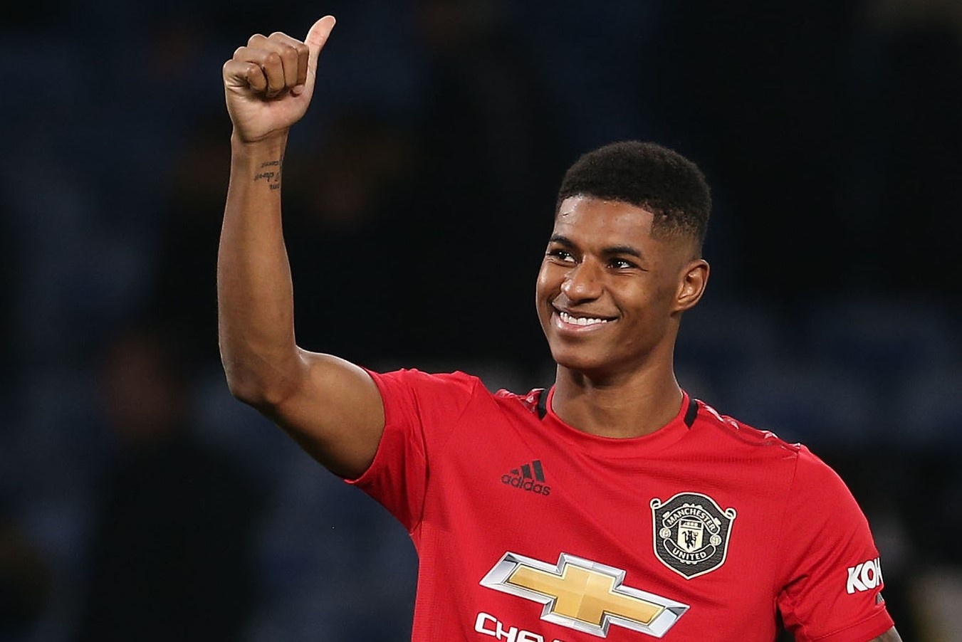 MU, Man City gap doi hang duoi o tu ket League Cup hinh anh