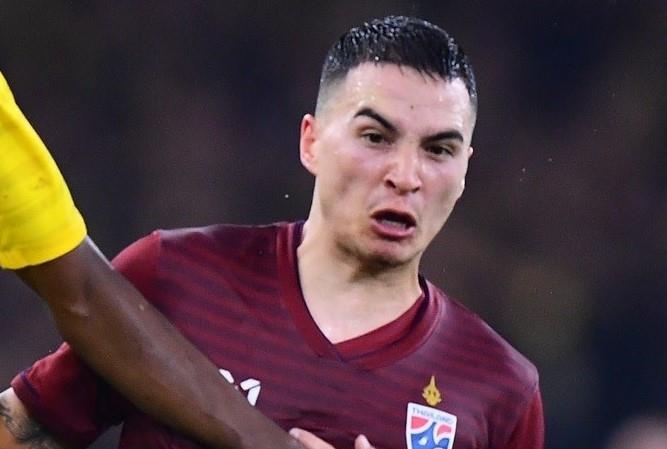 Tristian Do co the mat vi tri sau man trinh dien te hai hinh anh