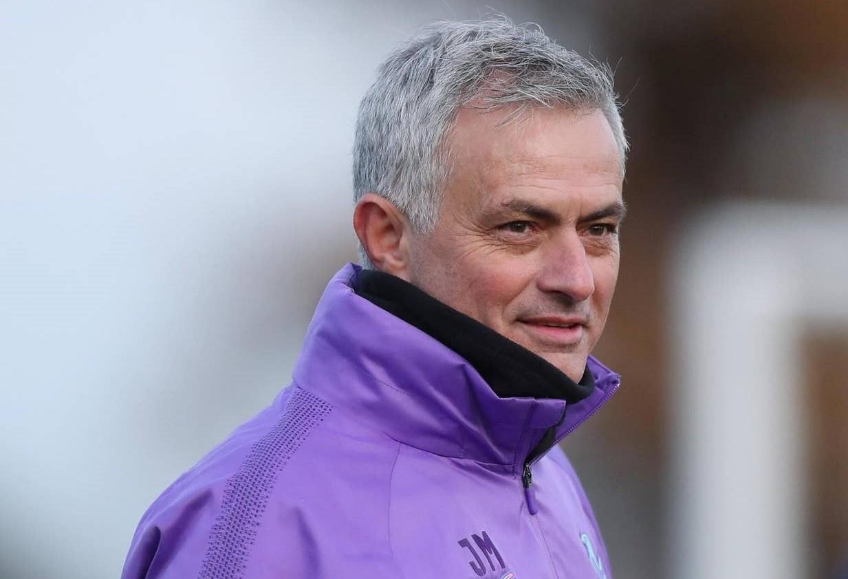 Mourinho hao hung trong buoi tap dau voi Son, Kane hinh anh