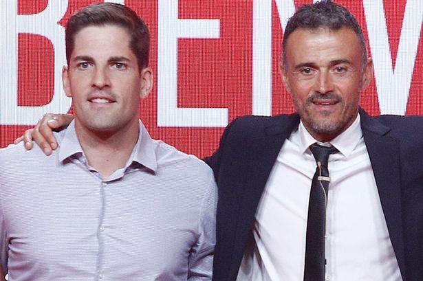 Enrique giai thich ly do loai cuu tro ly khoi tuyen Tay Ban Nha hinh anh