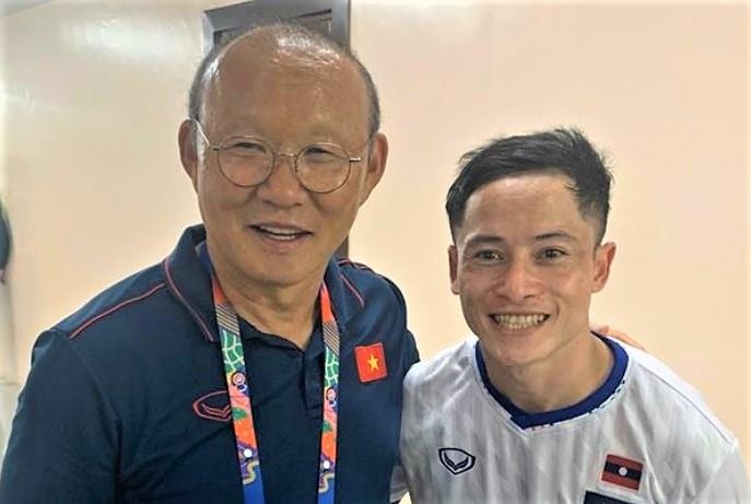 Ngoi sao Lao vui mung khi U22 Viet Nam gianh HCV SEA Games hinh anh