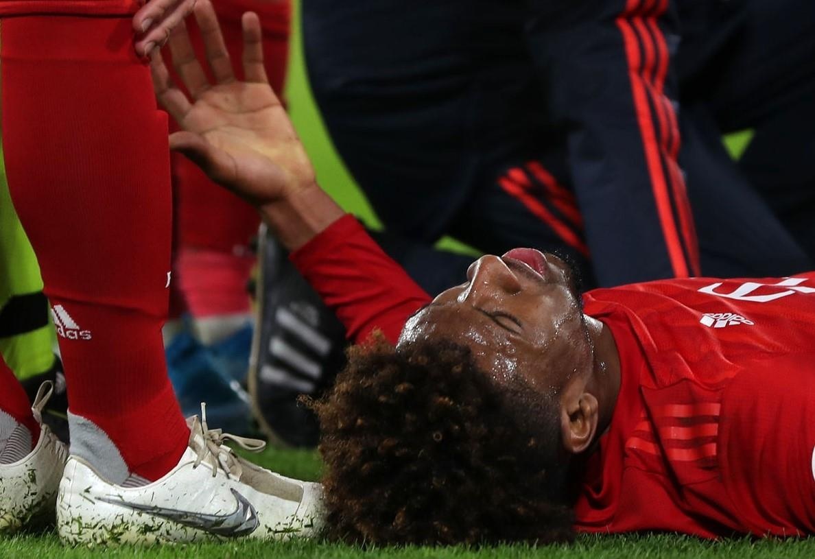 Tien dao Bayern Munich tu dinh chan thuong nghiem trong hinh anh