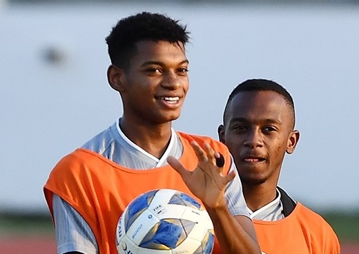 Cau thu UAE lac quan truoc tran gap Viet Nam hinh anh