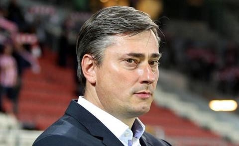 HLV, cau thu UAE tuyen bo thi dau het minh truoc Jordan hinh anh