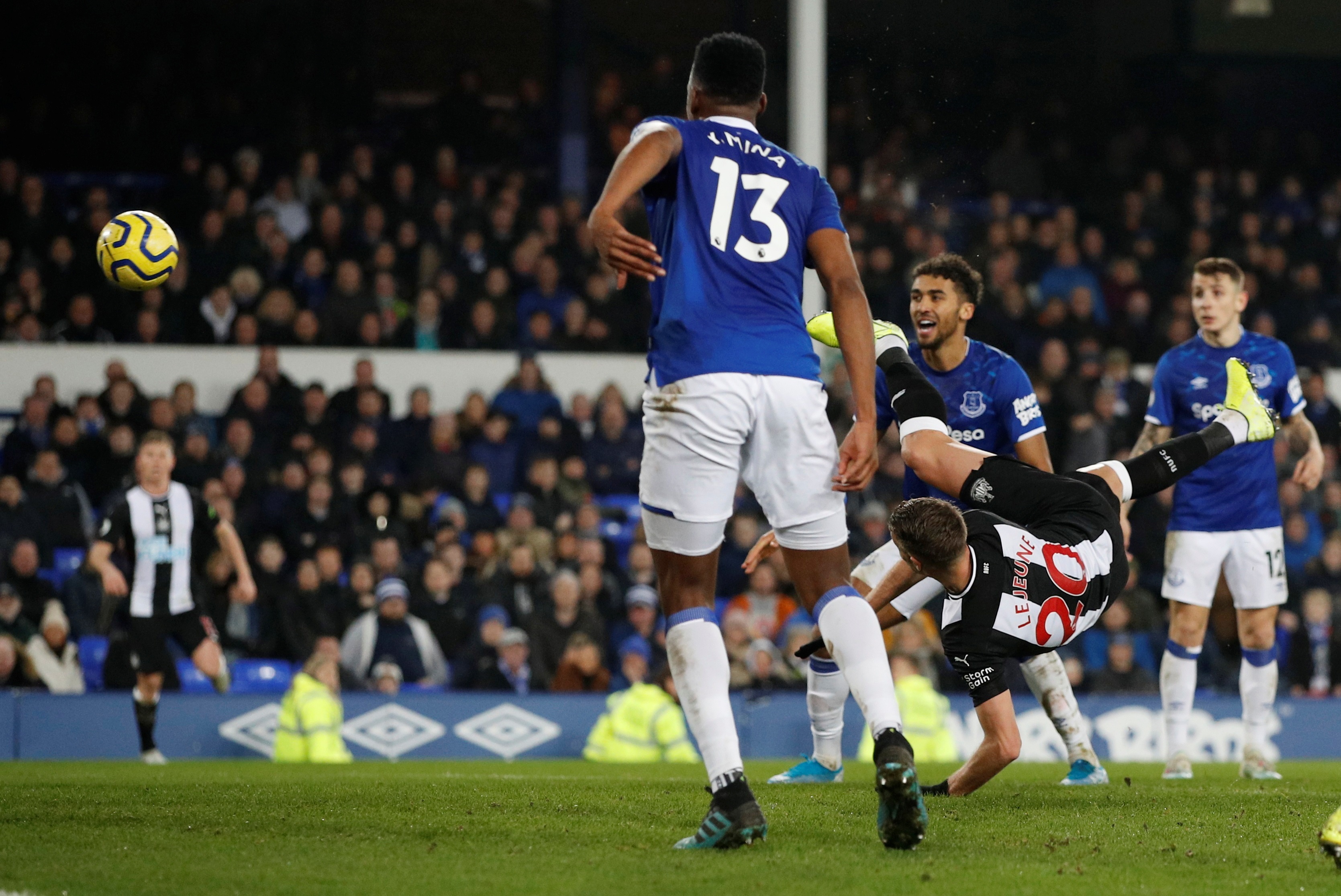 everton newcastle anh 1