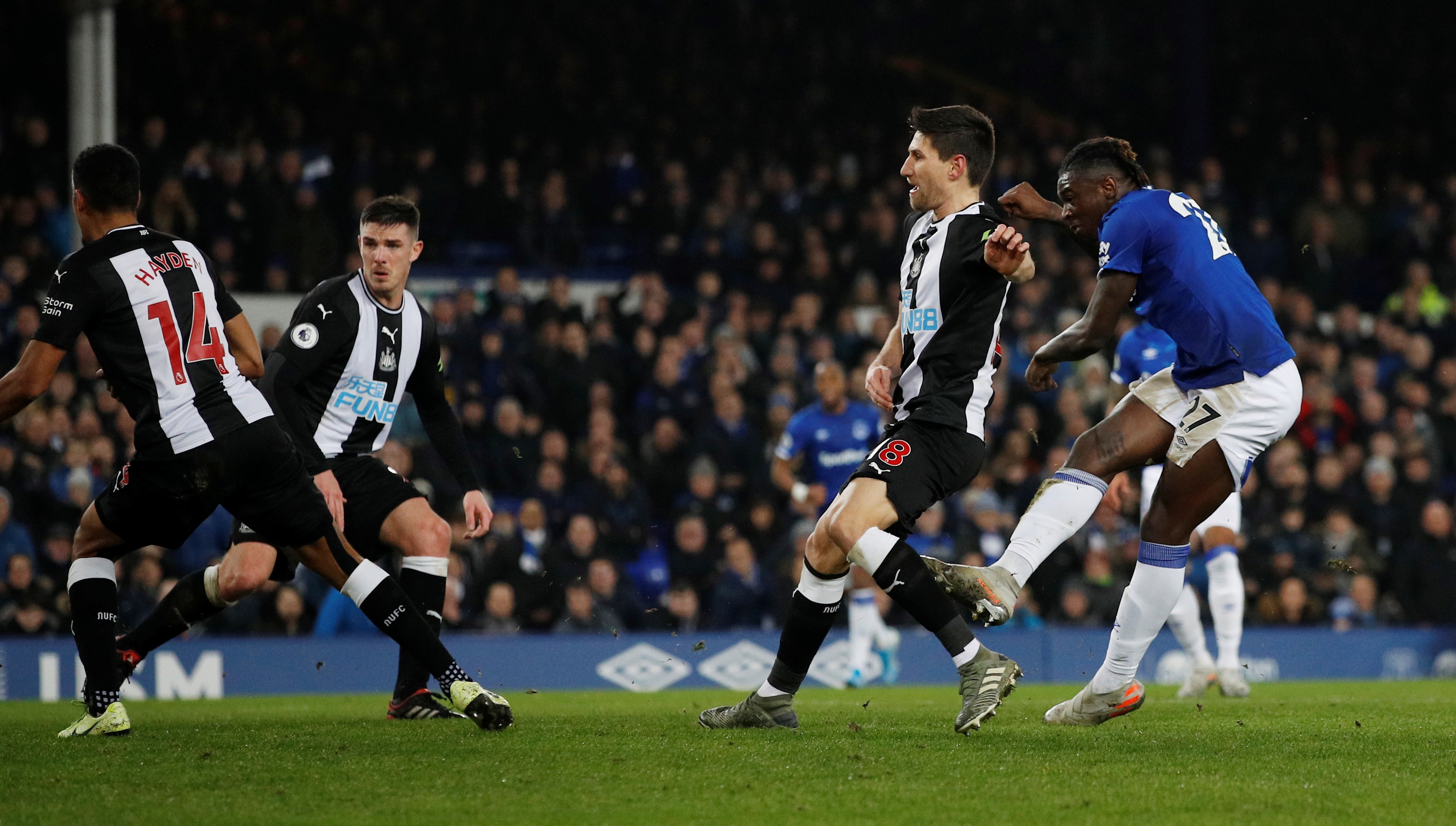 everton newcastle anh 9