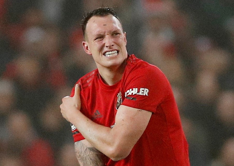 MU thua 0-2 tren san nha truoc Burnley hinh anh