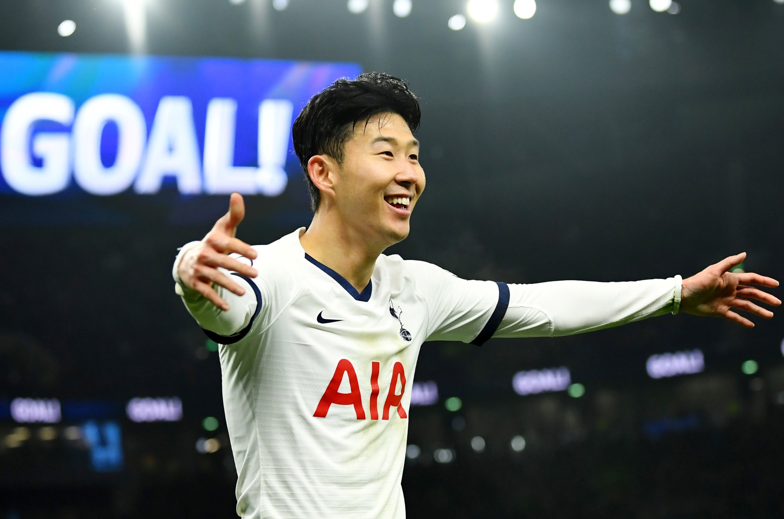 Son Heung-min toa sang de giup Tottenham thang chat vat hinh anh