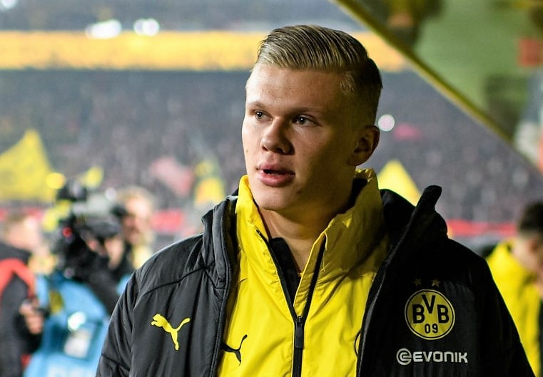 Erling Haaland lam nen lich su khi tiep tuc ghi ban hinh anh