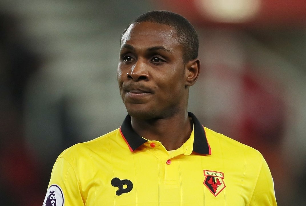 MU dua tien dao dang thi dau o Trung Quoc vao tam ngam hinh anh