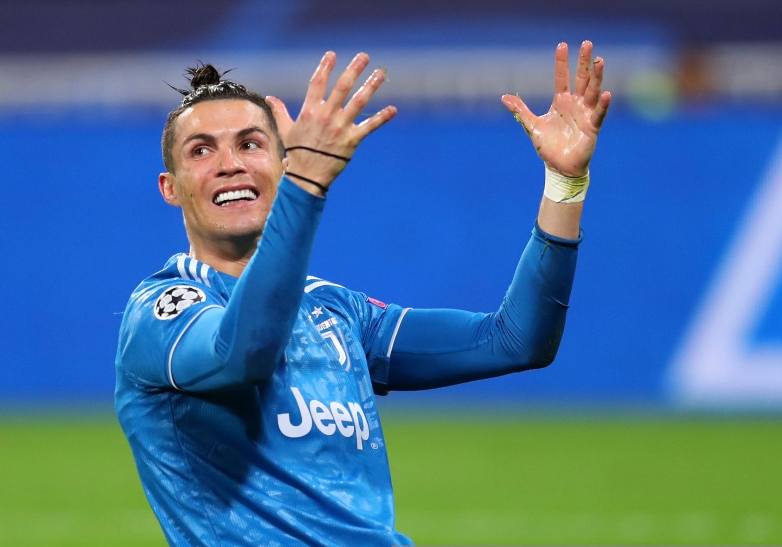 cristiano ronaldo anh 9