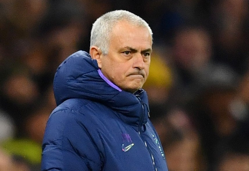 Thay tro Mourinho de doi bet bang Premier League loai khoi FA Cup hinh anh