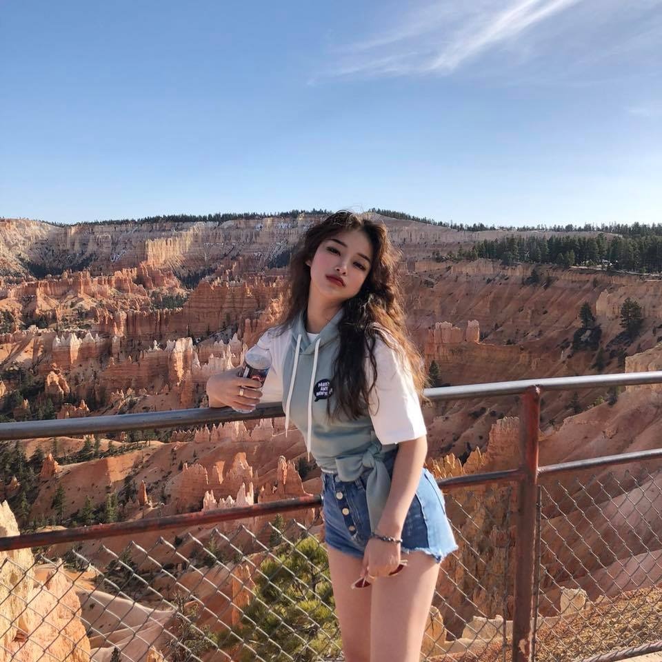 mau nu han quoc xinh dep thong thao 3 thu tieng anh 12