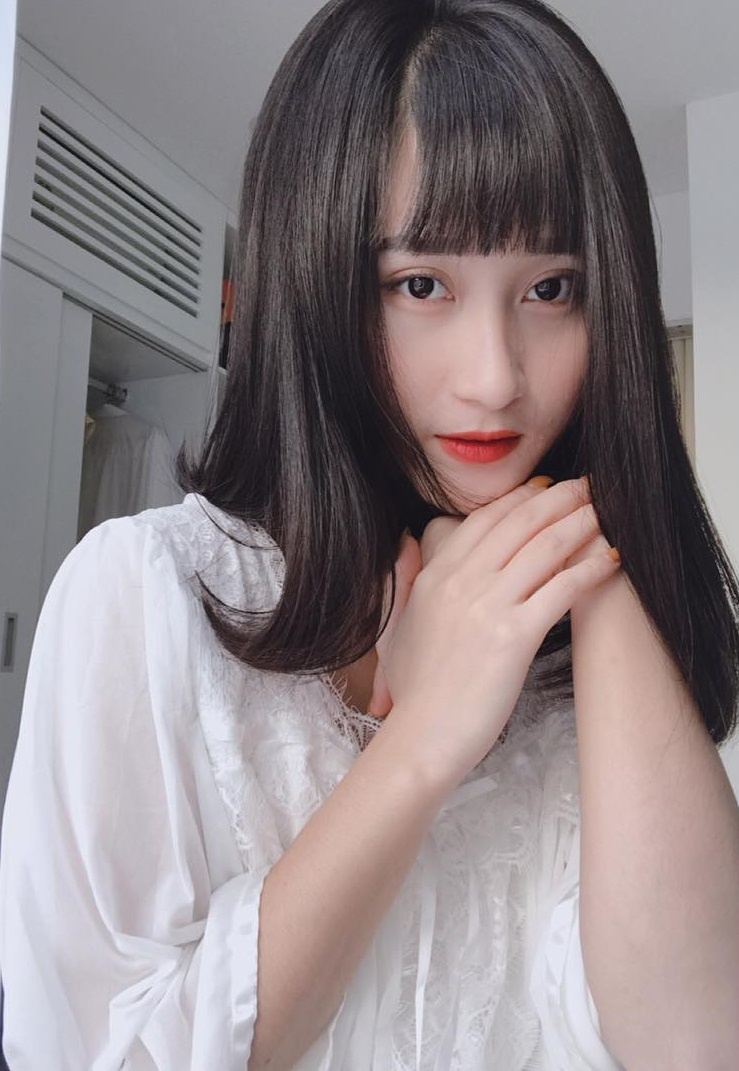 ban gai cau thu huy hung anh 4