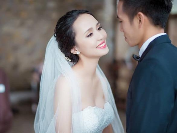 Vo cac cau thu Viet Nam tham du AFF Cup: Ai xinh dep, tai nang hon? hinh anh