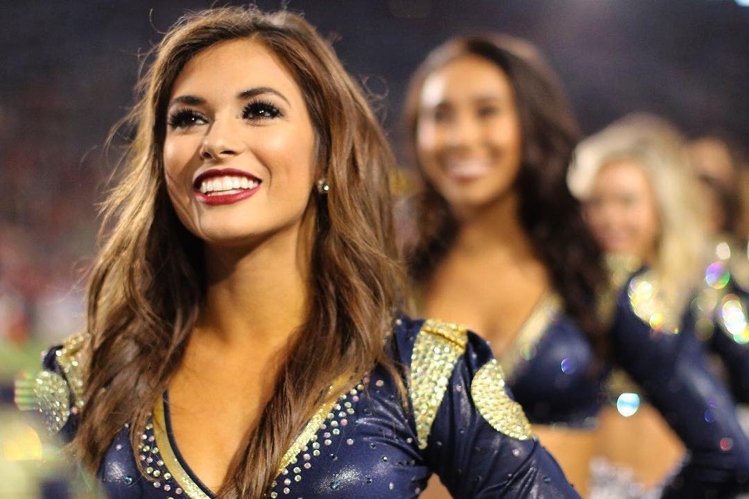 hoat nao vien noi tieng anh 5