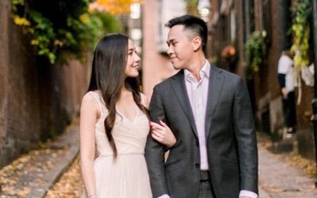 Hot girl Mie Nguyen khoe anh dinh hon ngot ngao ben ban trai hinh anh