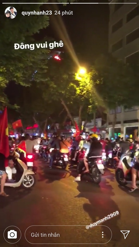 ban gai cau thu anh 2