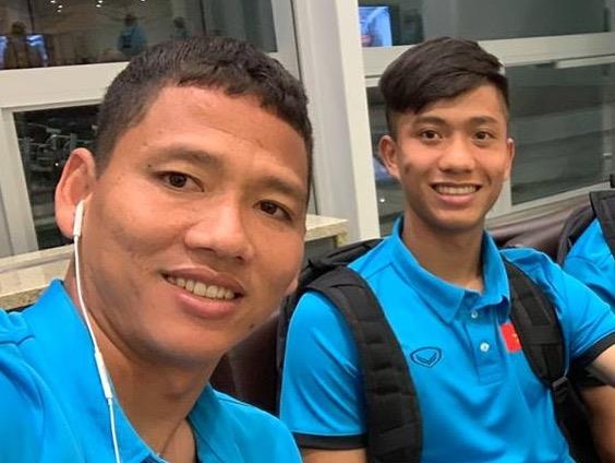 'Song Duc' cua tuyen VN: Ngoai doi la chu chau, tren san la dong doi hinh anh