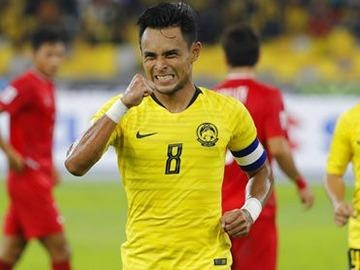 Thu quan Malaysia sut phat tung luoi Myanmar hinh anh