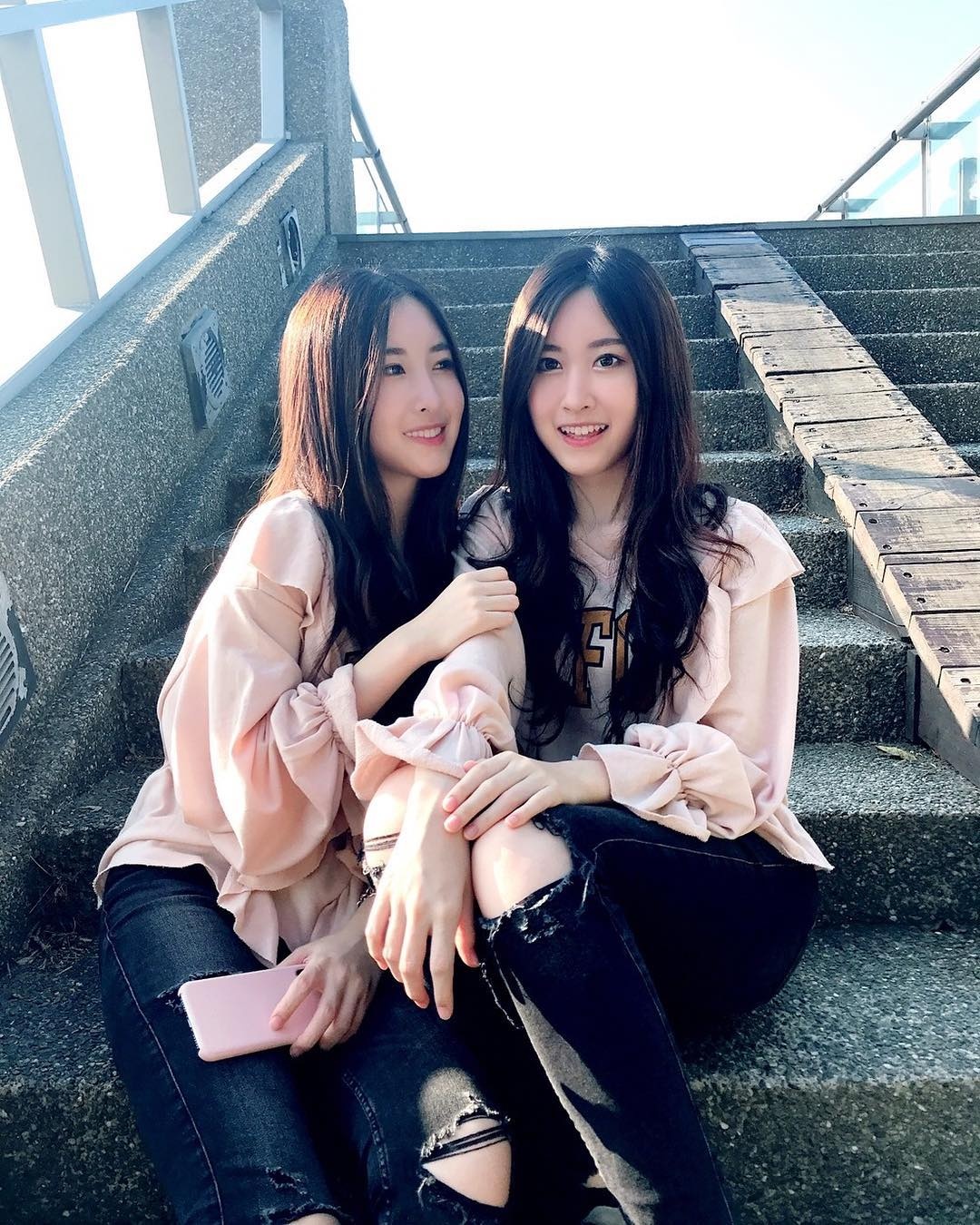 cap song sinh noi tieng anh 10