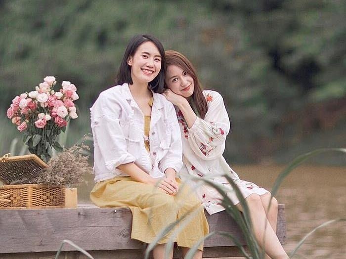 Hai hot girl noi tieng Thai Lan trong trai dau van choi than voi nhau hinh anh