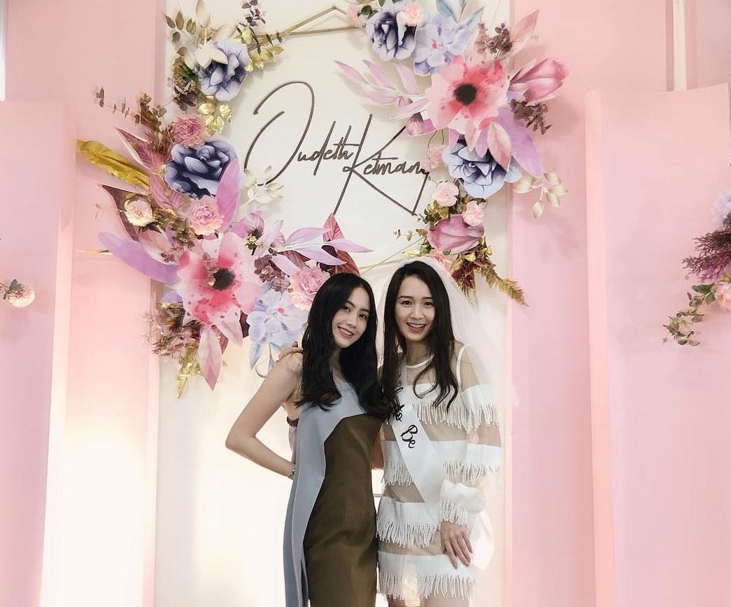 hoi ban than cua hot girl anh 1