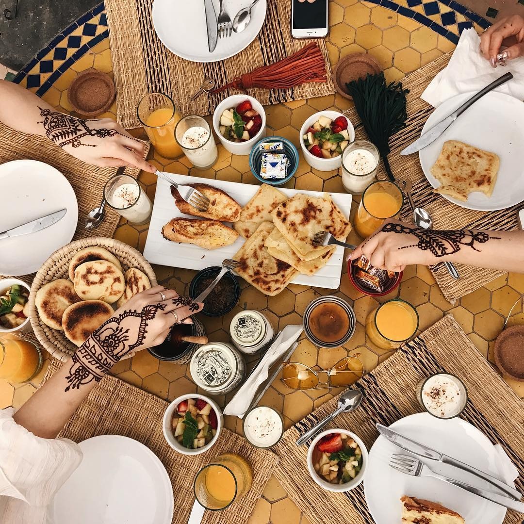 hoi ban than cua hot girl anh 6