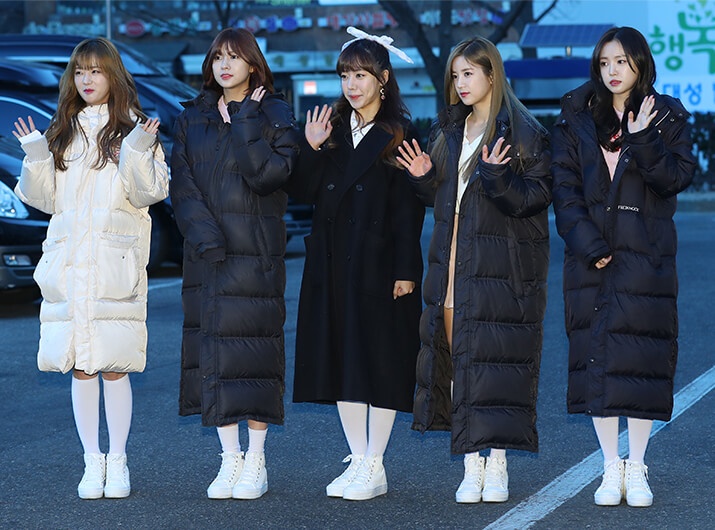 giới trẻ Hàn Quốc mặc áo phao dài ảnh 11 gioi tre Han Quoc mac ao phao dai anh 11