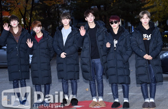 giới trẻ Hàn Quốc mặc áo phao dài ảnh 10 gioi tre Han Quoc mac ao phao dai anh 10