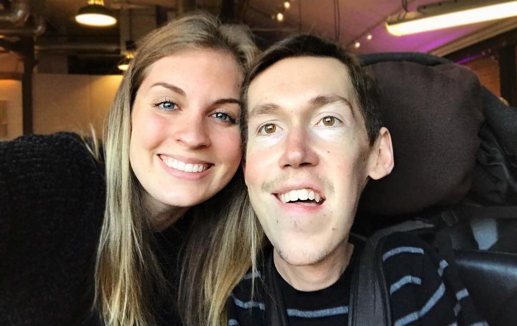 Co gai xinh dep bi miet thi khi cong khai yeu anh chang teo co hinh anh