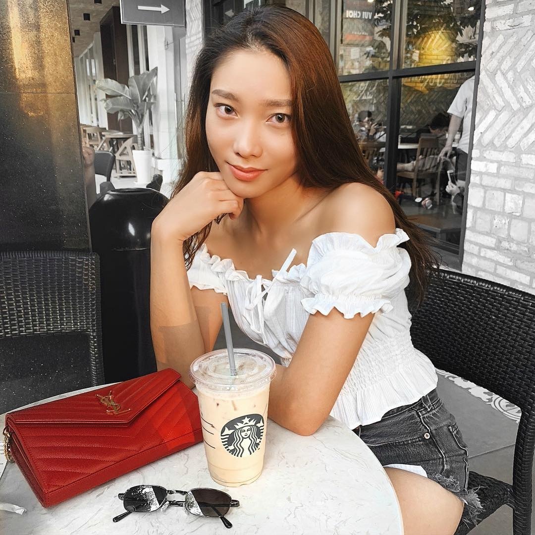 ban gai tay vot Ly Hoang Nam anh 5