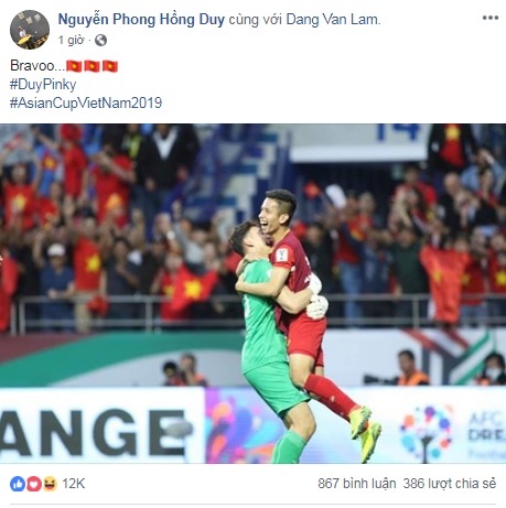 cau thu Viet Nam an mung chien thang anh 2