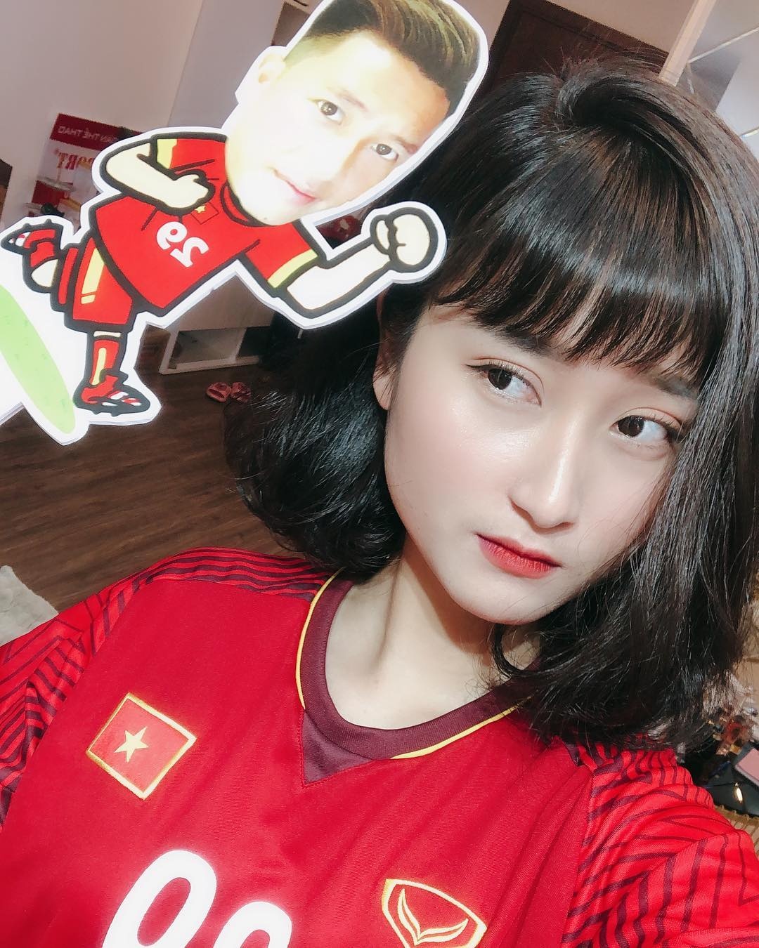 ban gai cau thu co vu doi tuyen Viet Nam anh 4