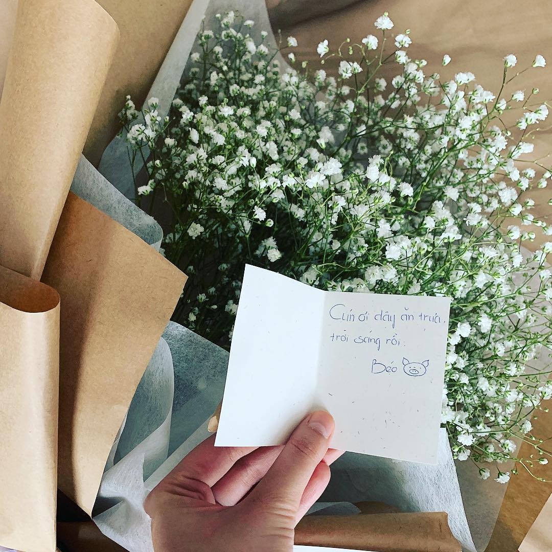 hot girl dang anh ban trai giau mat anh 8