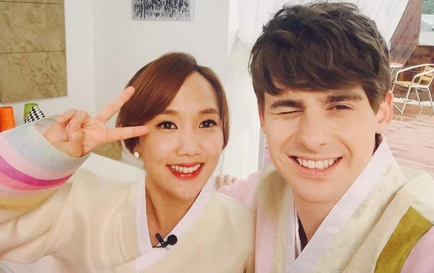 Cap 'vo chong am thuc' co 3 trieu fan, noi dinh dam tai Han Quoc hinh anh