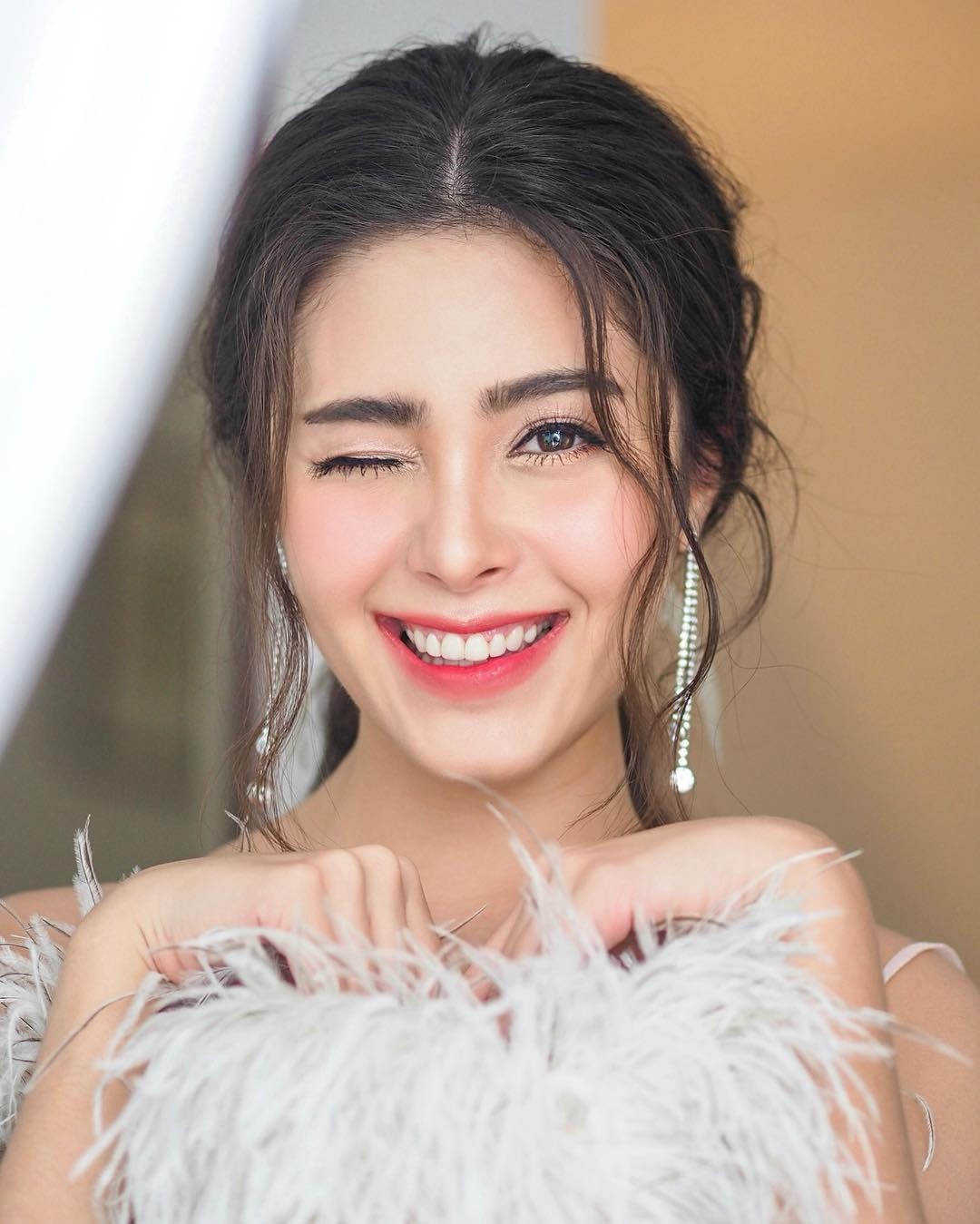 chi em sinh doi noi tieng Thai Lan anh 15