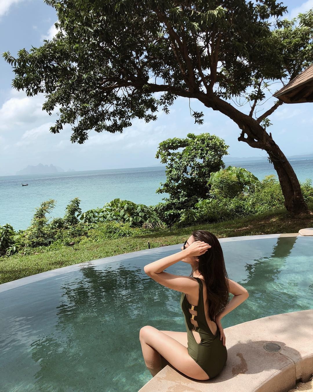 chi em sinh doi noi tieng Thai Lan anh 9