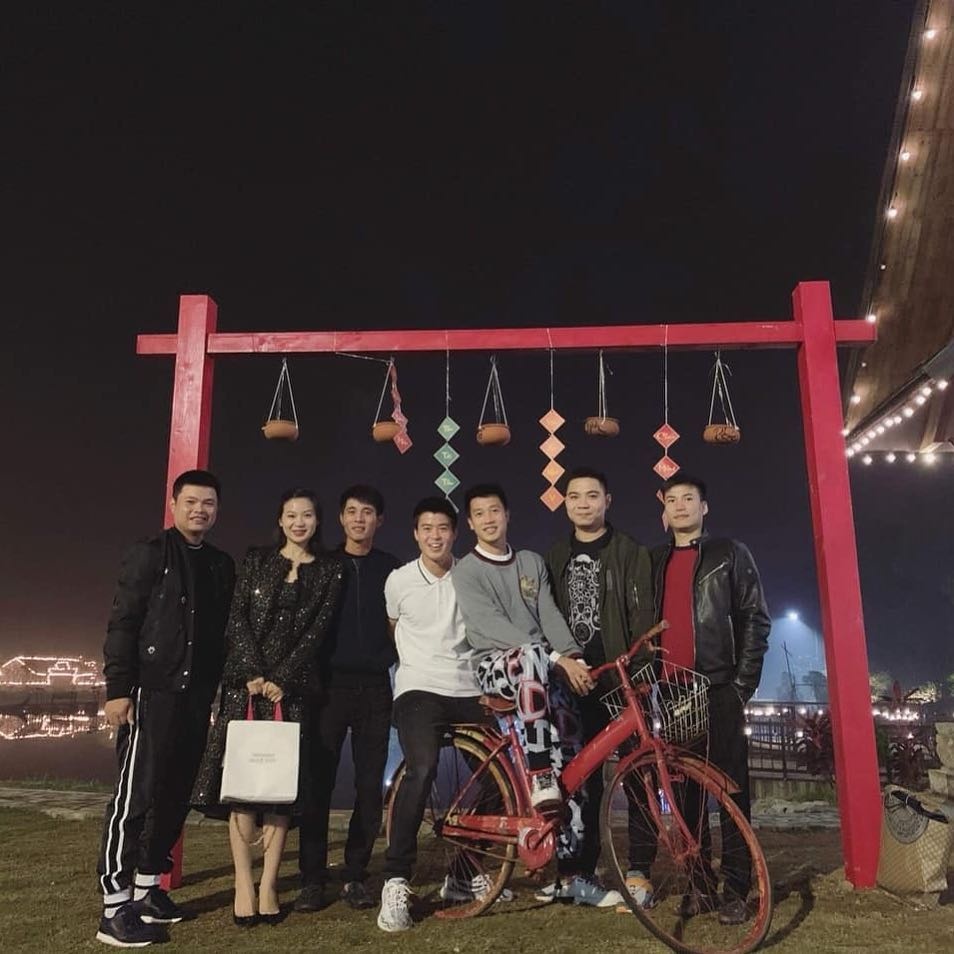 cau thu Viet Nam don Tet anh 10